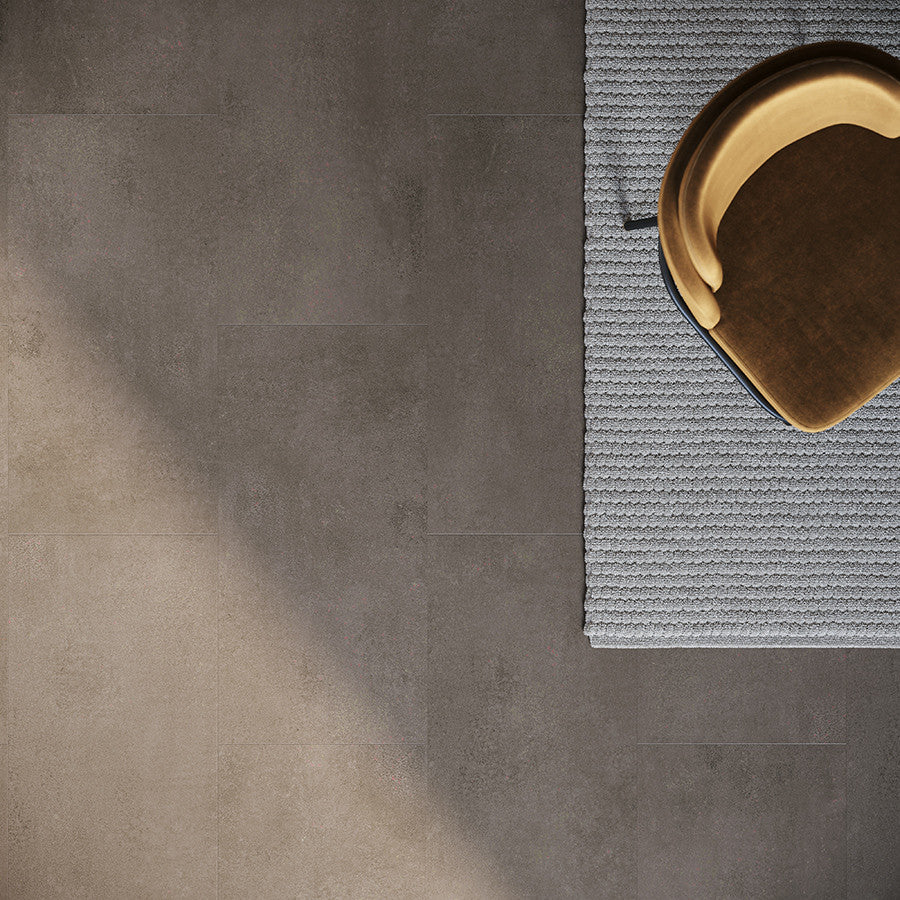Caldera Concrete Shark | PVC Kliktegel 5,5+1 mm met Ondervloer | Tegellook 40x80 cm